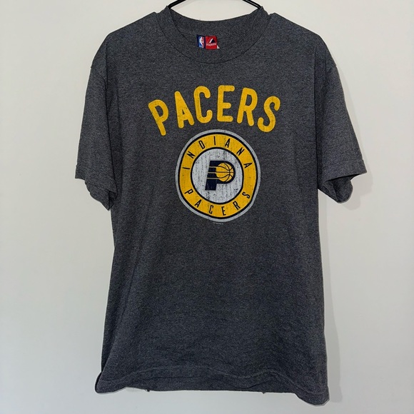 Vintage Majestic x NBA Indiana Pacers Grey Tee 
Size: Large - Picture 1 of 3